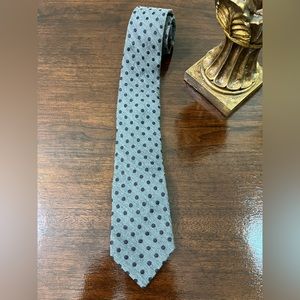 Murano Tie. Gray with purple polkadots.